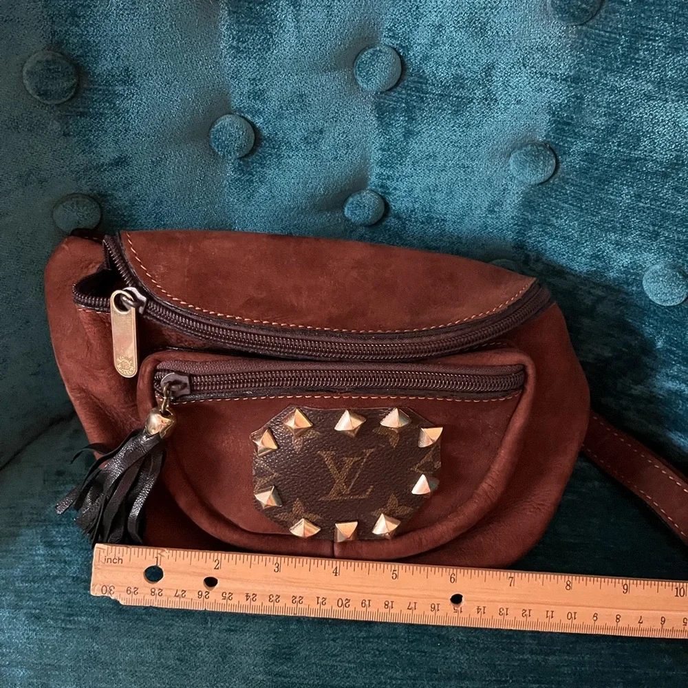 LV upcycled genuine suede leather bum bag - Picture 2 of 9